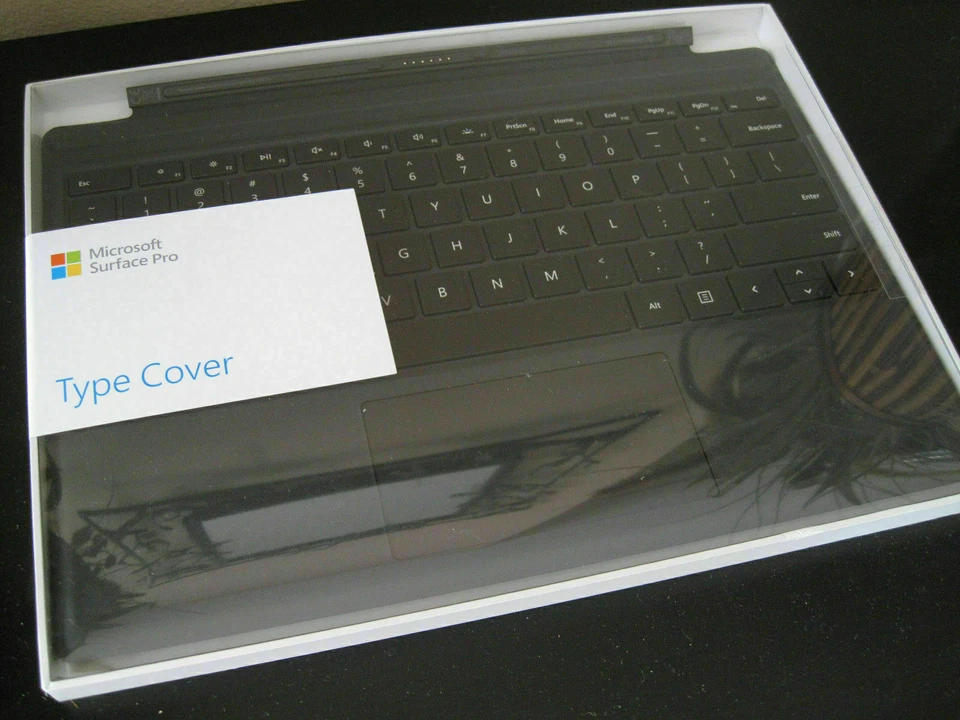 Microsoft - Surface Pro 4 Type Cover FMM-00001 - Black  - BRAND NEW  - Image 3 of 4