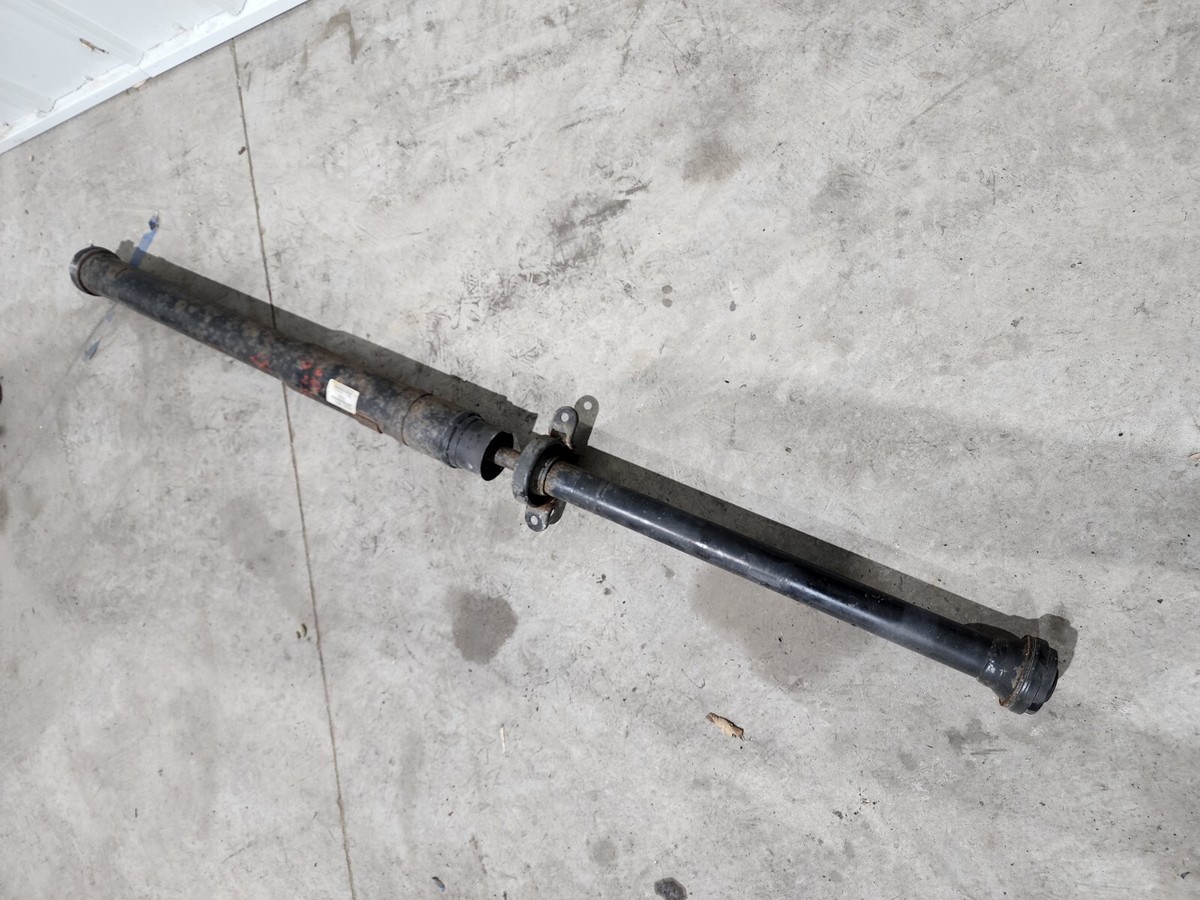 2011 2012-2015 Audi Q7 3.0T REAR CENTER DRIVESHIFT / QUATTRO SHAFT