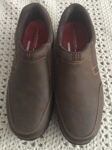 calçado slip on