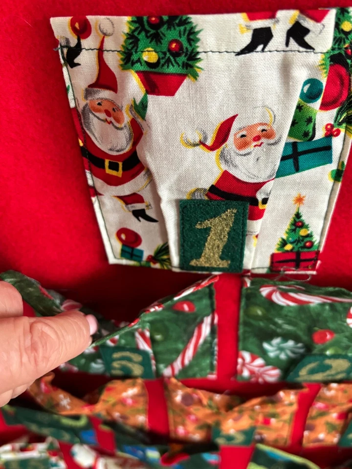 Handmade Hanging Holiday Advent Calendar with pockets - Image 4 of 4