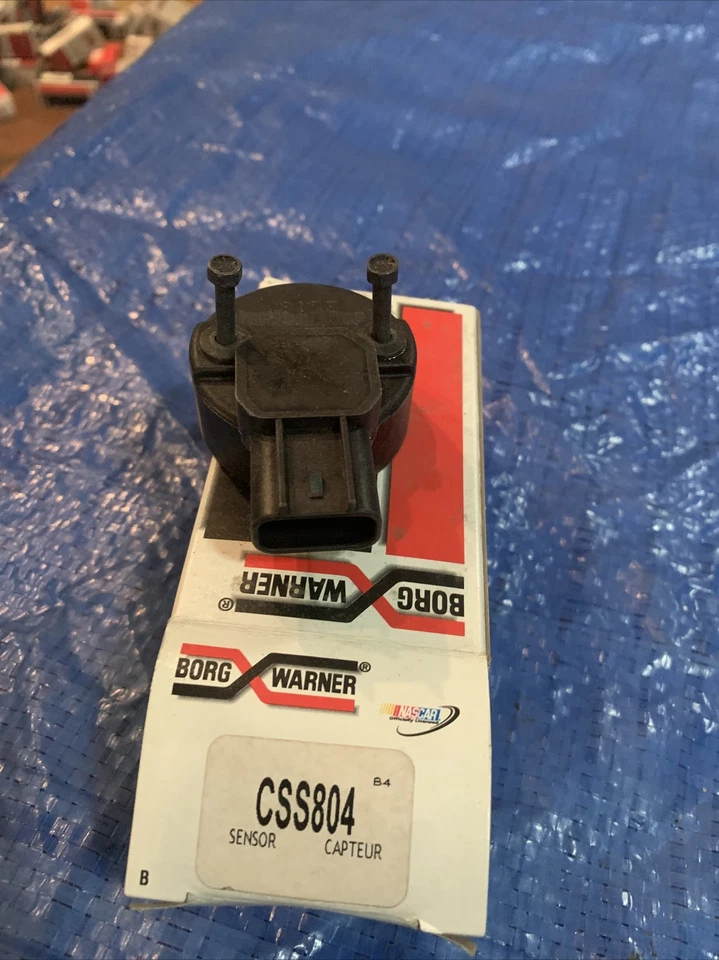 Engine Camshaft Position Sensor BWD CSS804 - Image 2 of 2