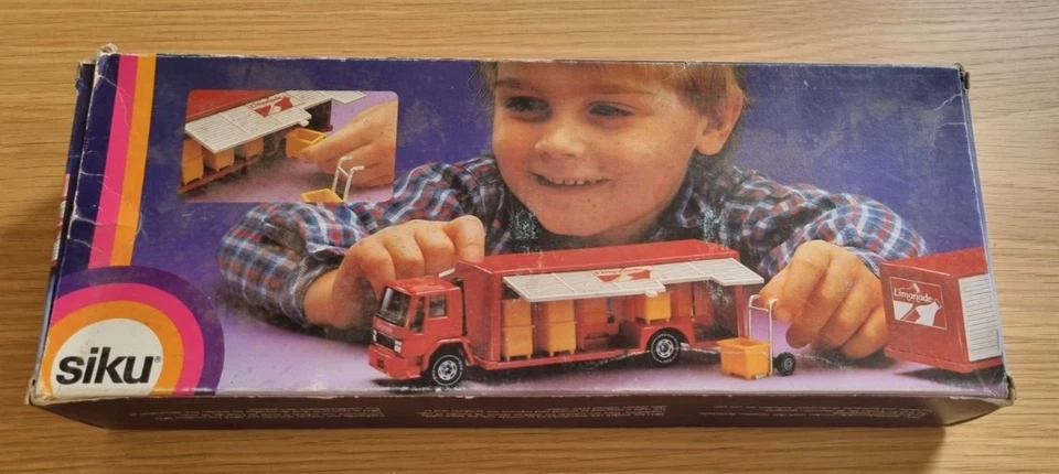 VINTAGE SIKU 1:55 FORD CARGO DELIVERY LORRY MODEL 2918 ORIGINAL BOX WEST GERMANY - Image 2 of 4