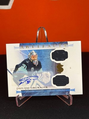 Philipp Grubauer # Kraken # 2022-23 UD Artifacts GOLD AUTO MEMORABILIA /25 #142