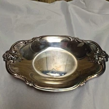 VINTAGE International Silver Company Plate Oval Floral Embossed Serving Dish 448