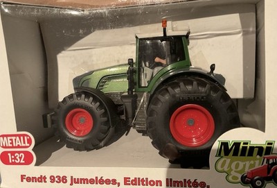 Siku Fendt 936 mit Zwillingsreifen Sondermodell 1:32