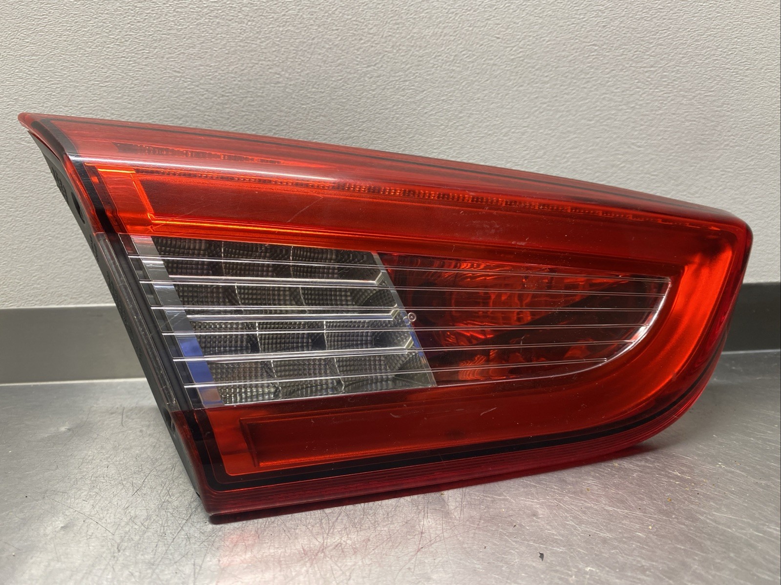 Maserati Ghibli 2014-2019 Rear Left Inner Luggage compartment light