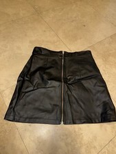 SHEIN Women s M Black Short Faux Leather Zip-up Skirt