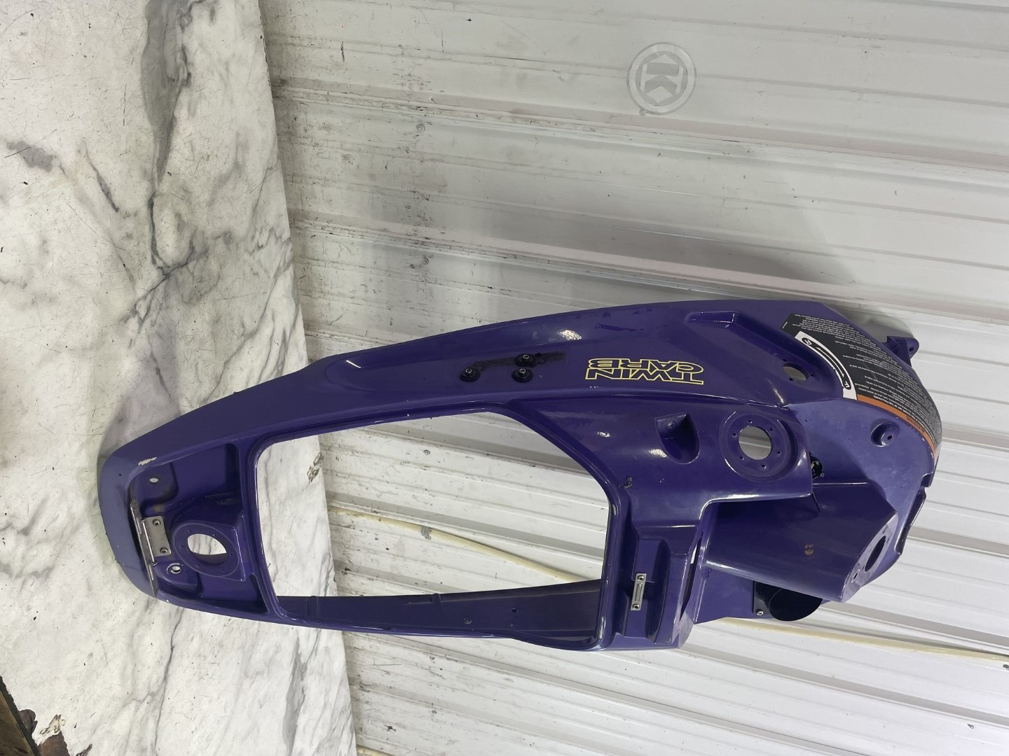 96 Yamaha Waverunner Wave Venture WVT 700 T Jet Ski front middle cover body dash