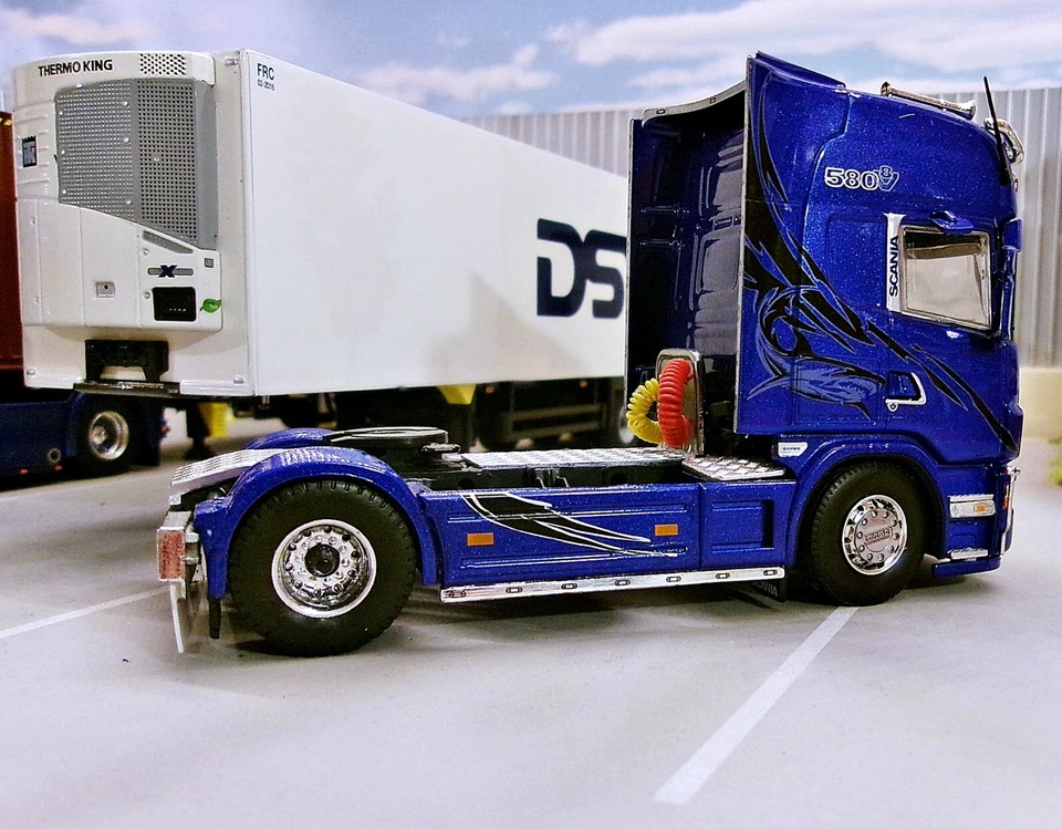Scania 164 "Blue Shark" - Tekno cod. 72575 - Immagine 4 di 4
