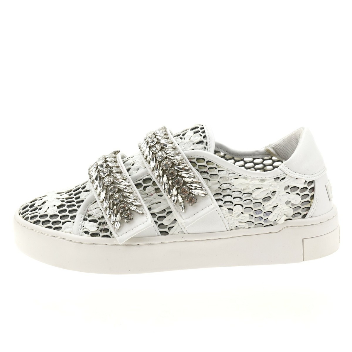 【ＳＵＥＣＯＭＭＡ ＢＯＮＮＩＥ】Pearl sneakers white Designer fashion, Seoul-fully created | W Concept