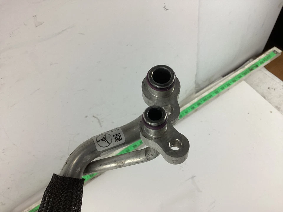 Mangueira de tubo de ar condicionado 2008-2014 Mercedes-Benz C300 AC A/C A2048304716 fabricante de equipamento original - Imagem 4 de 4