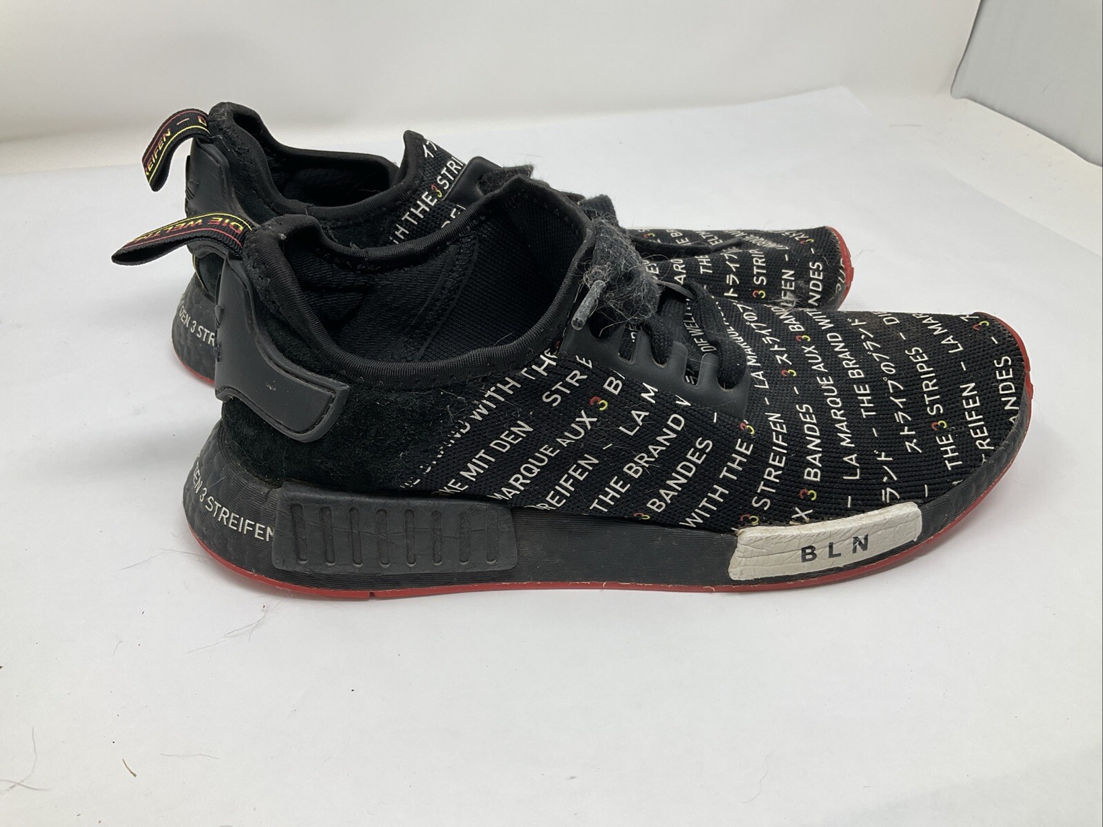 SAOLA Adidas Boost 3 Stripes Die Weltmarke BLN scarpa da corsa uomo taglia 11 nera 675001