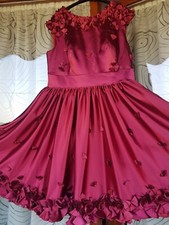 Vestito nuovo colore Bordeaux con applicazioni per feste Mis 48-50 IT