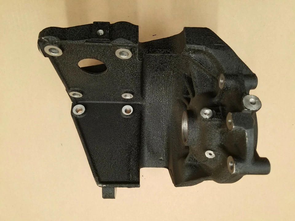 MASERATI GHIBLI MÉXICO INDY QUATTROPORTE KHAMSIN RARO OEM CORPO DA BOMBA DE ÁGUA NOS - Imagem 4 de 4