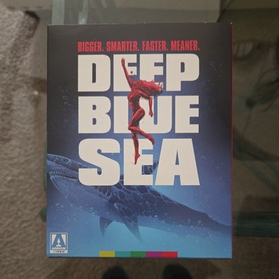 Deep Blue Sea Arrow 4k Like New