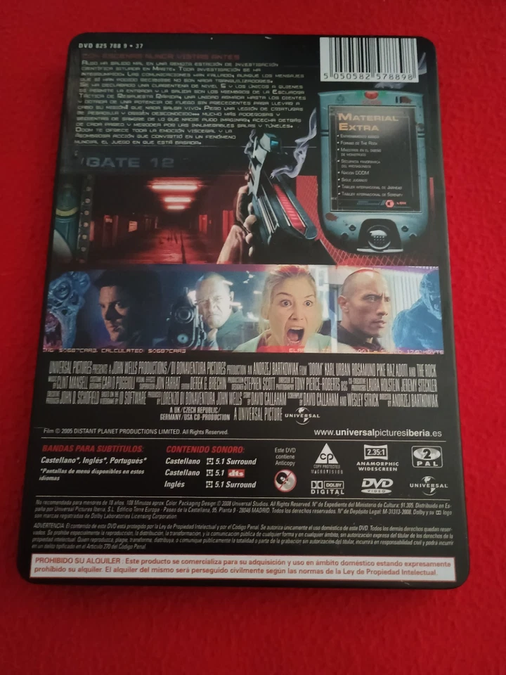 Dvd Doom (edición metálica coleccionistas) karl urban dwayne Johnson Rosamund - Imagen 3 de 3