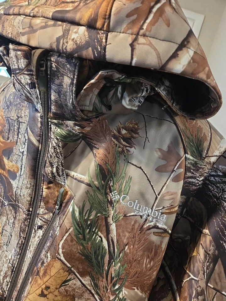 Columbia Men's PHG Omni Heat and Shield Mossy Oak Infinity Camo Jacket 2XL - Image 4 of 4