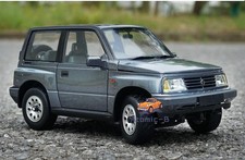 Modellino auto pressofuso originale 1/18 Suzuki Vitara Escudo SUV 4x4 AWD 1989 grigio RHD