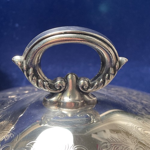 Vintage Oneida Etched Lid Covered Serving Dish Footed W/Pyrex Silver Plate Clean - Picture 14 of 21
