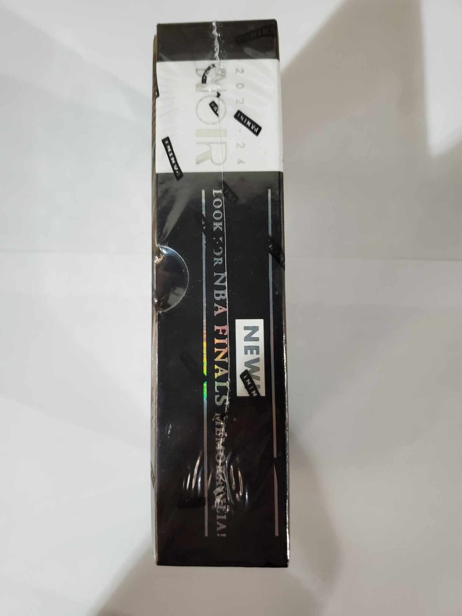 新品 NOIR COLLECTOR'S BOX LIMITED EDITION 新品 NOIR COLLECTOR'S BOX LIMITED EDITION Celebrate The ZX