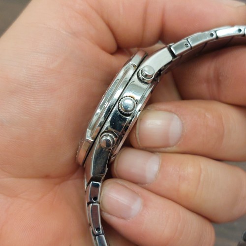 Men’s Seiko Chronograph Wrist Watch 7T62-0BX0 Tachymeter Black Face 100m - Picture 4 of 10