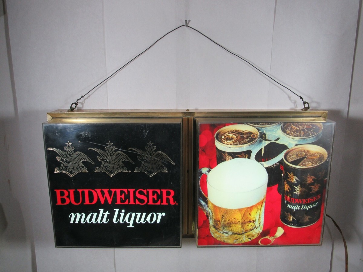 バドワイザー　アメリカ1970年代 Vintage 1970s Budweiser Beer On Draught Embossed Metal Sign 25