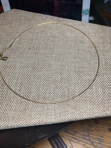 JOAN RIVERS Gold-Toned RIBBED Semi Rigid COLLAR NECKLACE Adjusts 15-18 inches - Picture 7 of 12