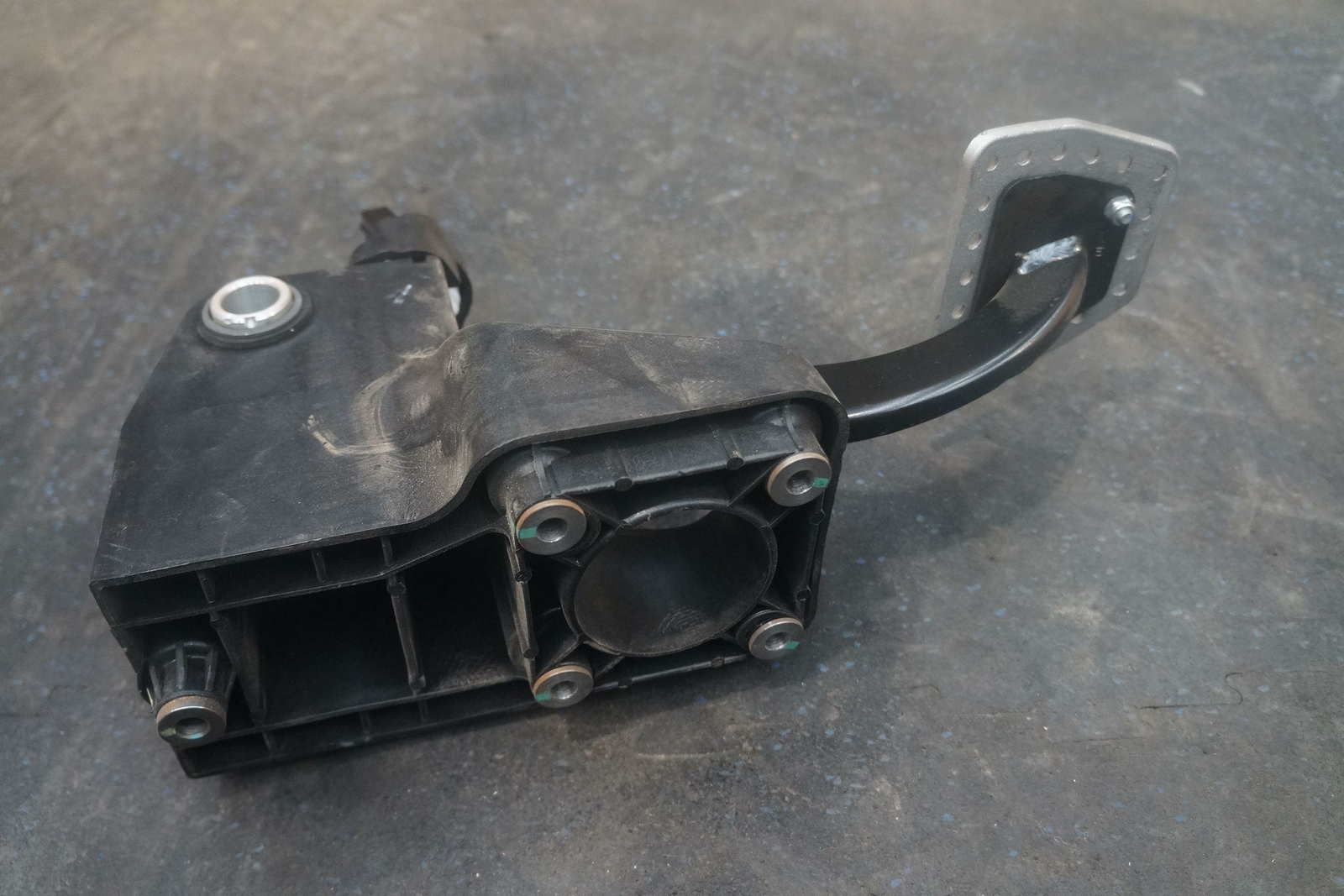 Brake Pedal Bracket Board Mount Assembly 256436 OEM Ferrari 488 2016