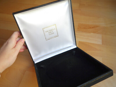 MICHAELA FREY WILLE large Jewelry Gift Box Display Case for Necklaces Leather