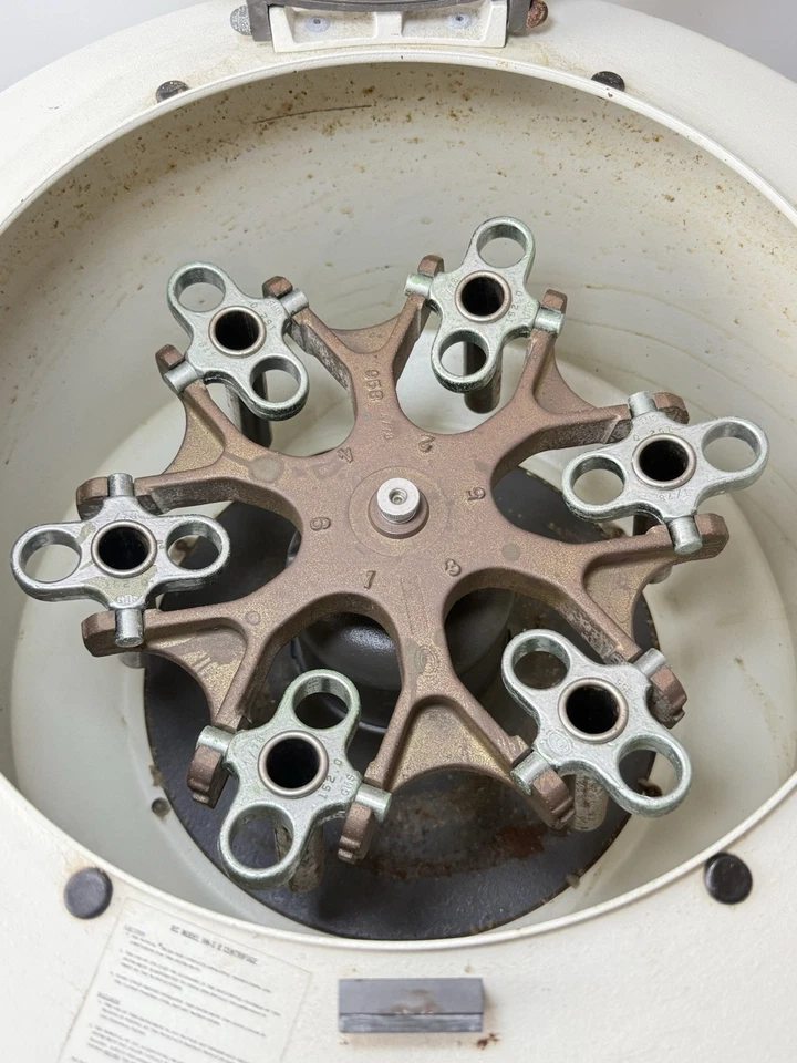 DAMON/IEC Division IEC HN-SII Oil Separation Centrifuge, Model: HNS II - Image 3 of 4