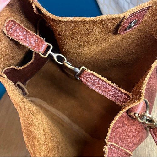 Portland Leather Goods Butterfly Bucket Bag Pebbled Nutmeg Brown Slouchy Purse - Picture 8 of 13