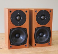 AVI NuNeutron Monitor Speakers - Cherry