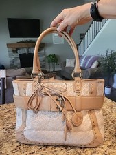 BCBG Girls-Wms Tan  Cream Dbl Handle Tote Handbag/Purse-Lg-15"x10"x5"-Buckle