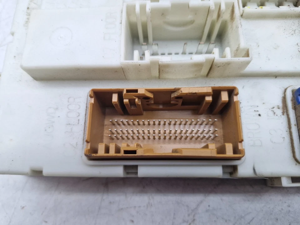 Ford Ranger MK3 BCM Body Control Module Unit AB39-14A073-AJ 2011-2015 - Image 3 of 4