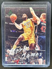 2019-20 Chronicles LeBron James Green Luminance #162 Lakers