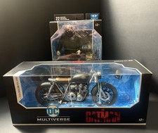 Batman 2022 7    Bruce Wayne Mcfarlane Toys with drifter motorcycle NIB