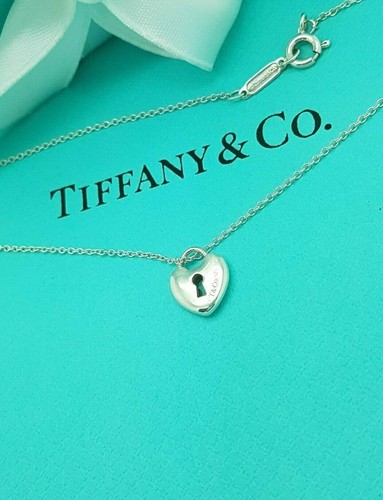 Tiffany \u0026 Co. Silver Small Puff Heart 