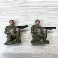Soldiers Bergen Toy & Novelty Co. Vintage Plastic Soldiers w Machine Gun