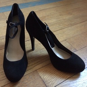 steve madden round toe pumps
