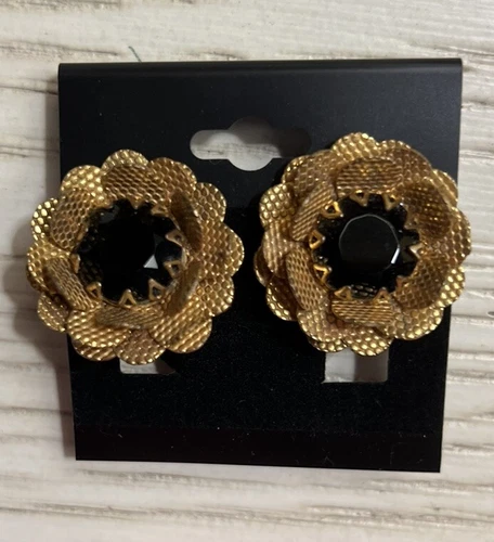 VINTAGE MIRIAM HASKELL Brass Flower BLACK GLASS Bead Clip Back EARRINGS