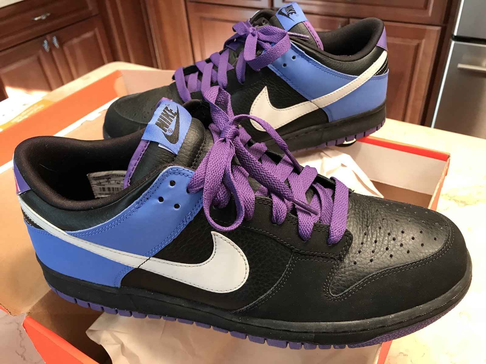 Uomo taglia 12 nike nyx schiacciare basso scarpe 330938-003 pattinare nero, viola Uomo taglia 12 nike nyx nyx nike schiacciare basso scarpe 330938-003 pattinare nero, viola 93abfb