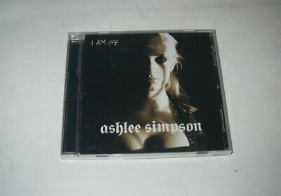 ASHLEE SIMPSON I AM ME CD T1122 