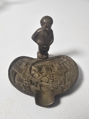 Vintage  1945  BELGIQUE  Manneken Pis Brass Ashtray