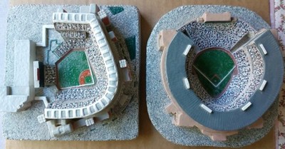 1995 Sports Collectors Guild Gold Series Cleveland Stadium + Jacobs Field /4750