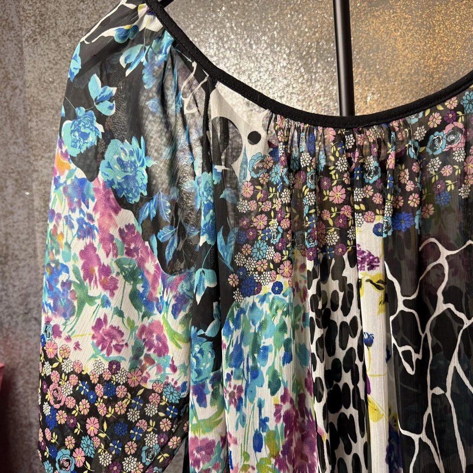 超粉色透明衬衫黑色花卉动物印花 3/4 袖女式中号 — 第 2/4 张图片