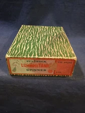 VINTAGE DOZEN PFLUEGER LUMINOUS TANDEM SPINNERS #3445 SIZE 1/0, PLUS BOX