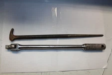 Snap-on 1650 16" Rolling Head Pry Bar & NS-15 1/2" Drive 15" Breaker Bar Lot 2pc