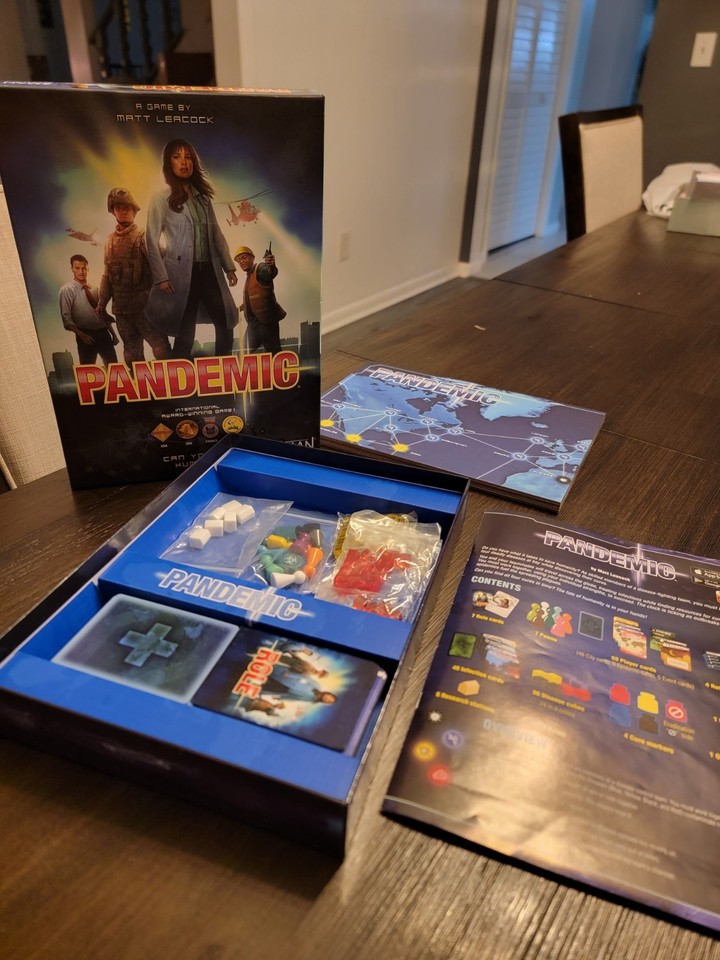 Z-Man Pandemic: Red Zone – Nordamerika, Kooperatives Brettspiel Für 2-4 Spieler