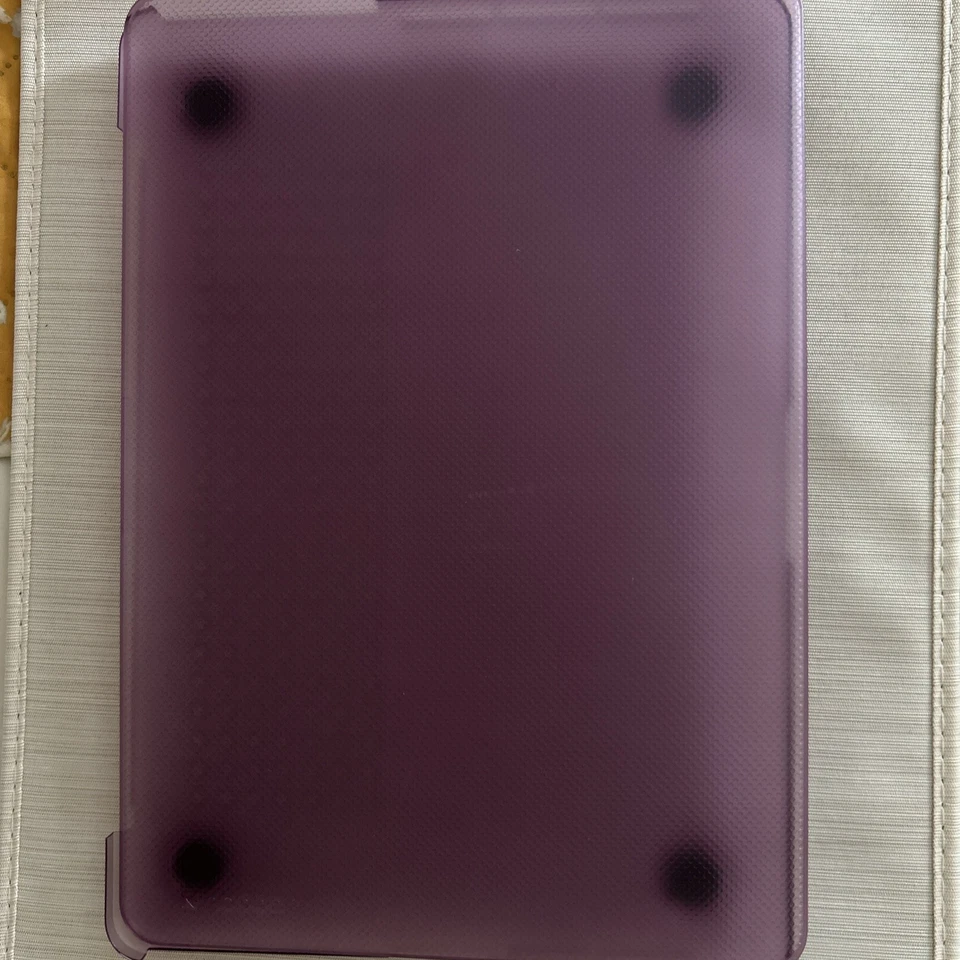 Incase 13” Hardshell Case For MacBook Pro Retina (New In Box) - Image 4 of 4