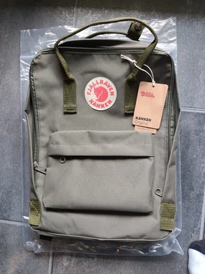 26l hiking backpack Ranger Designer Crossbody Bags Best STYLE_HJ4186-646 and bike helmet Size:TSBARII40-IS702M